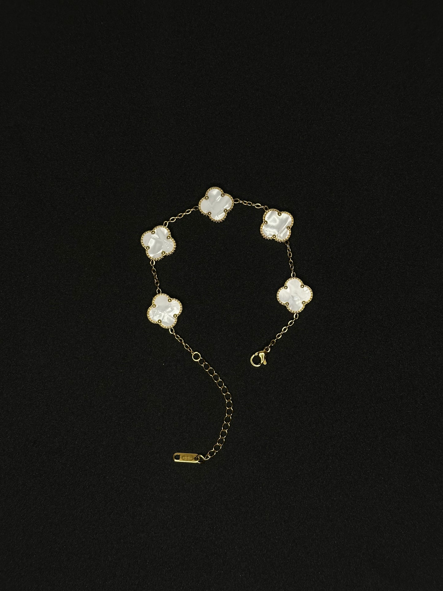 White Clover Bracelet - 1.5 cm Leaf