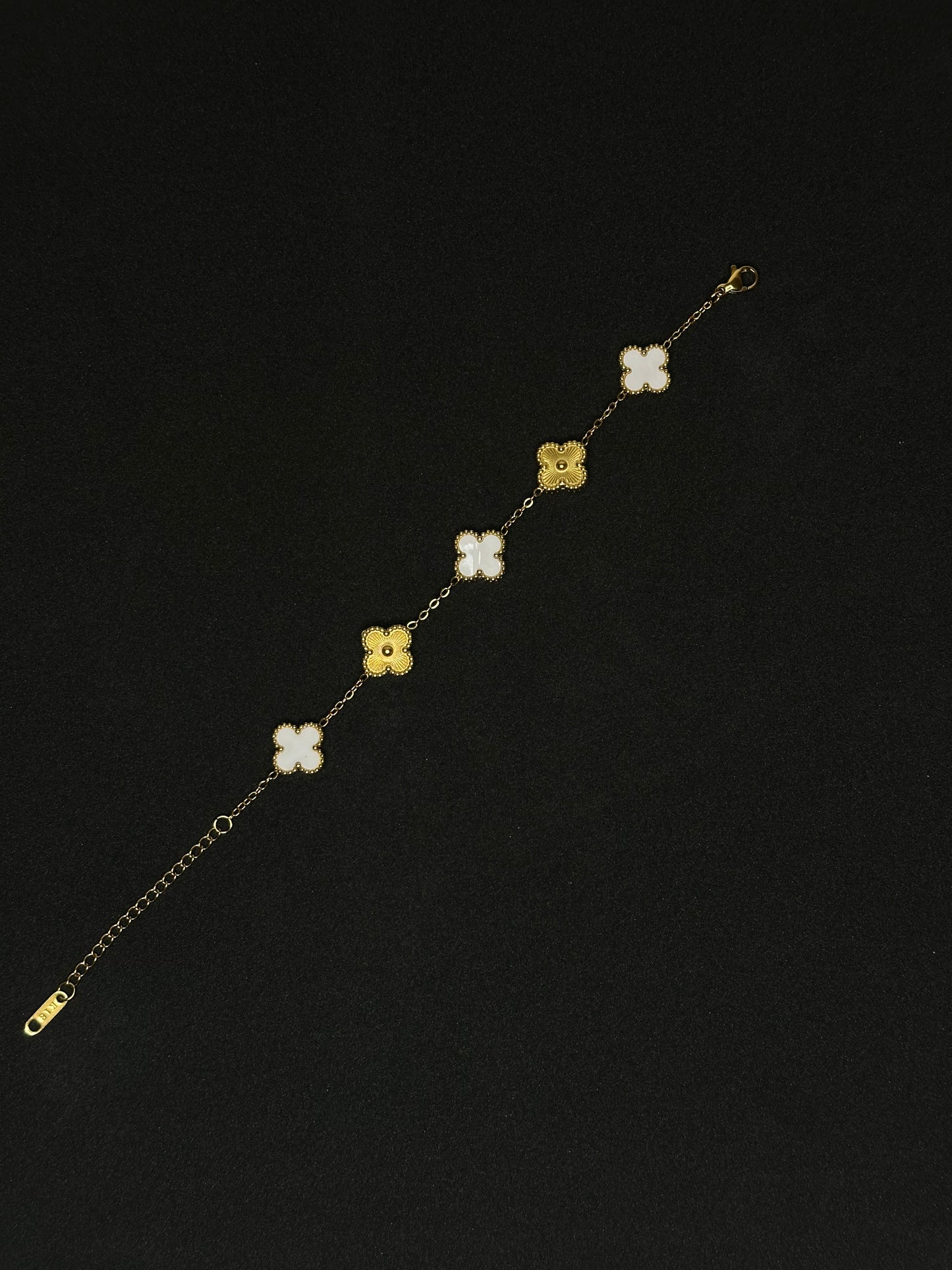 White & Gold Clover Bracelet - 1.3 cm Leaf