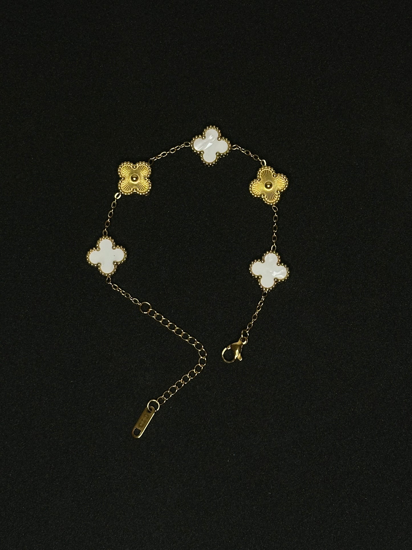 White & Gold Clover Bracelet - 1.3 cm Leaf